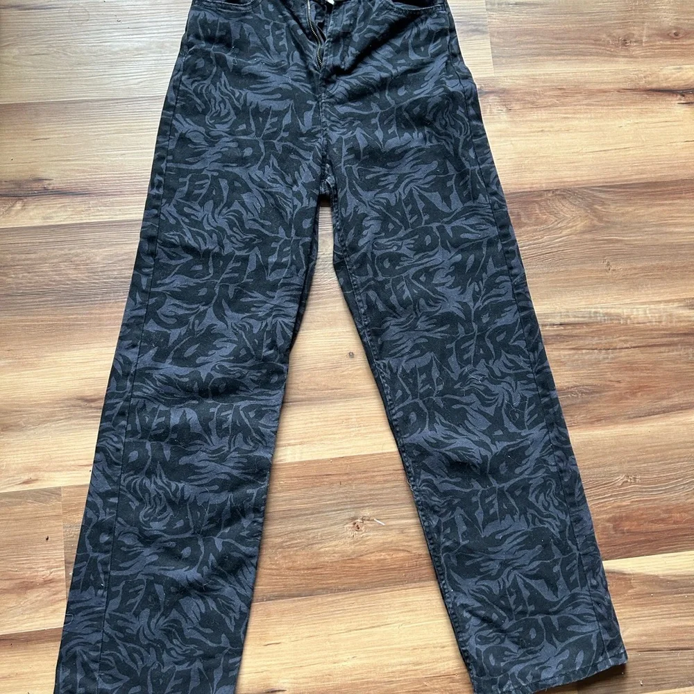 💗black and gray straight leg pants - Picture 2 of 6